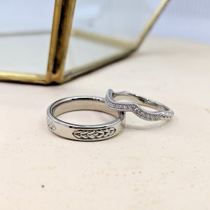 Horse Inspired & Equestrian Wedding Rings