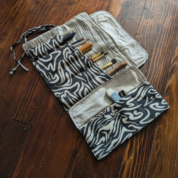 Artist's Watercolor Paintbrush Tool Roll