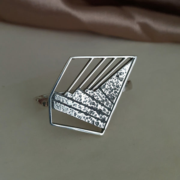 Perspective Two Finger Ring